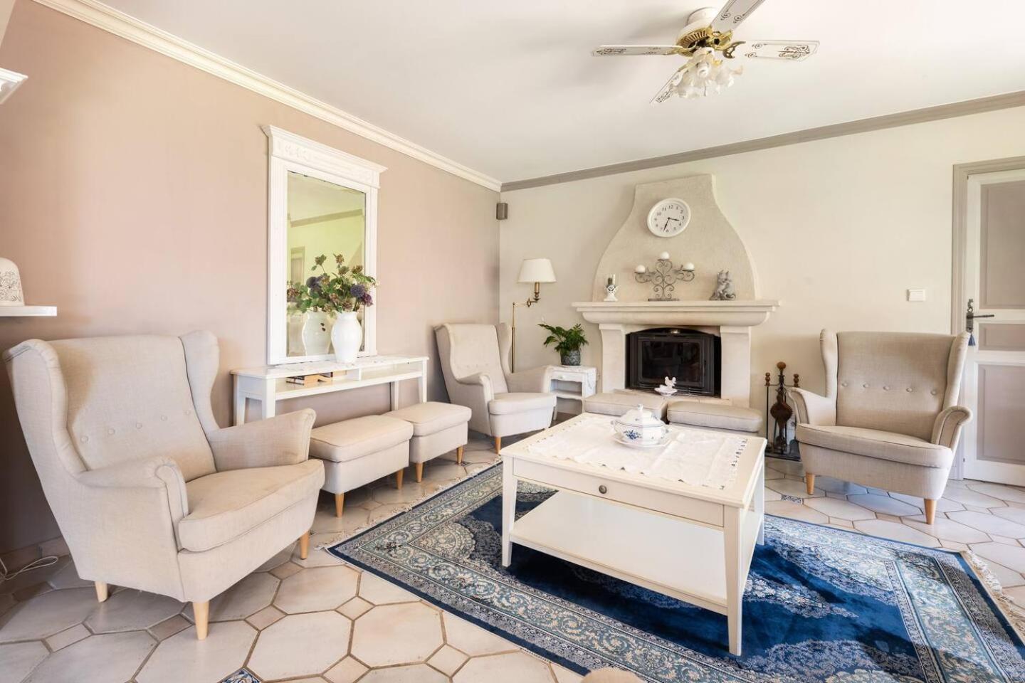 Chambre Et Table D'Hotes Villa Pomponette Нанс-ле-Пен Екстер'єр фото